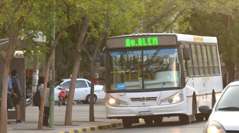 En Cipolletti, el municipio habilitó un sistema más fácil, rápido y ágil para la obtención y renovación del boleto escolar destinado a estudiantes de nivel primario y secundario de la ciudad que utilicen el servicio urbano de transporte de pasajeros.